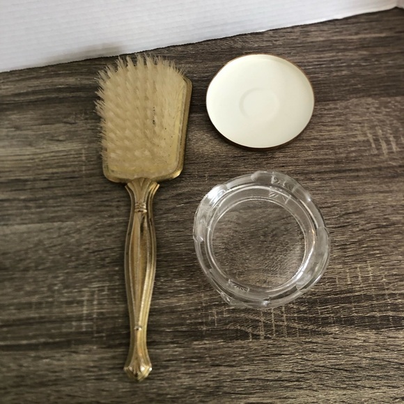 Vtg Gold Brush and Powder Jar Set with Floral Design - Picture 3 of 14